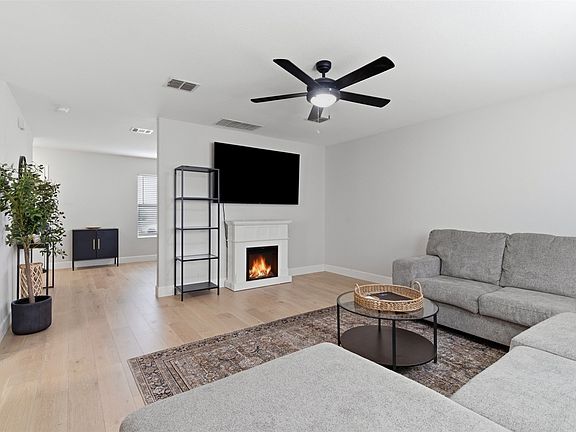 3rd image of 4949 Water Ridge Ln