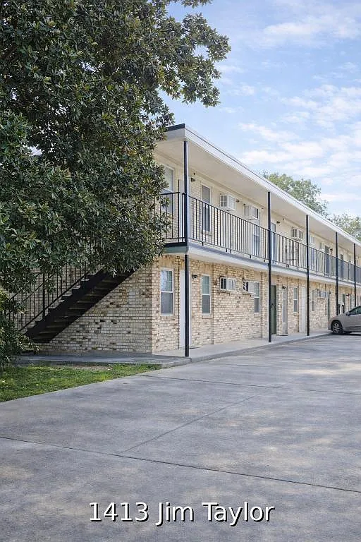 1413 Jim Taylor — Photo 1