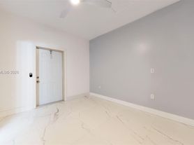 16247 SW 92nd Ter, Miami, FL