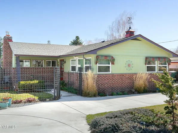 215 N 33rd Ave, Yakima, WA 98902