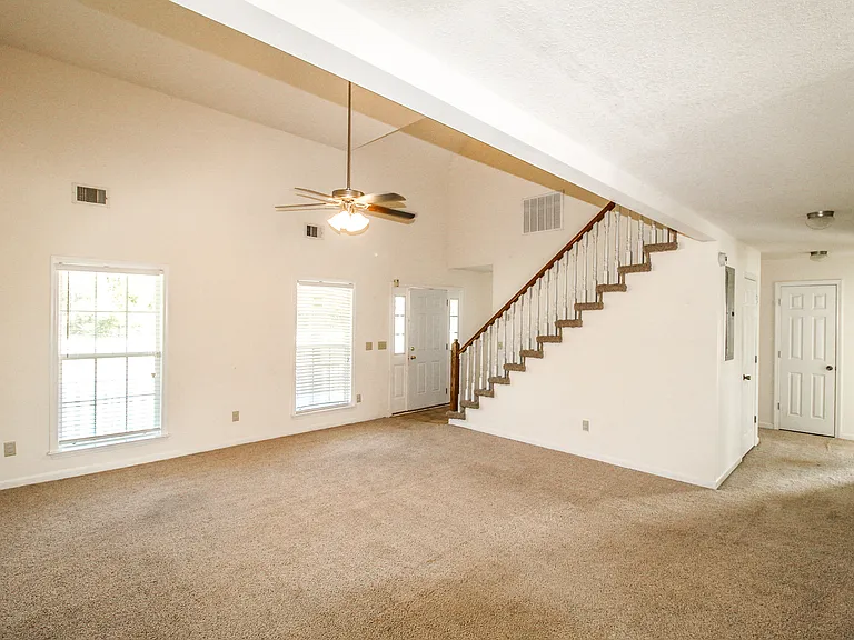 8633 Clito Rd — Photo 5