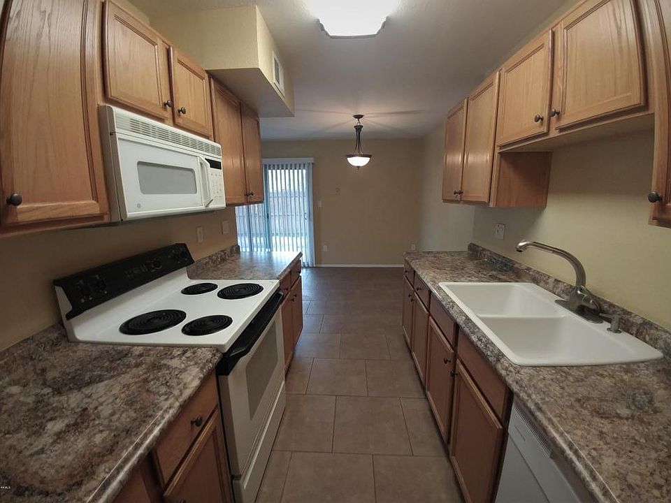 1st image of 5905 W Golden Ln