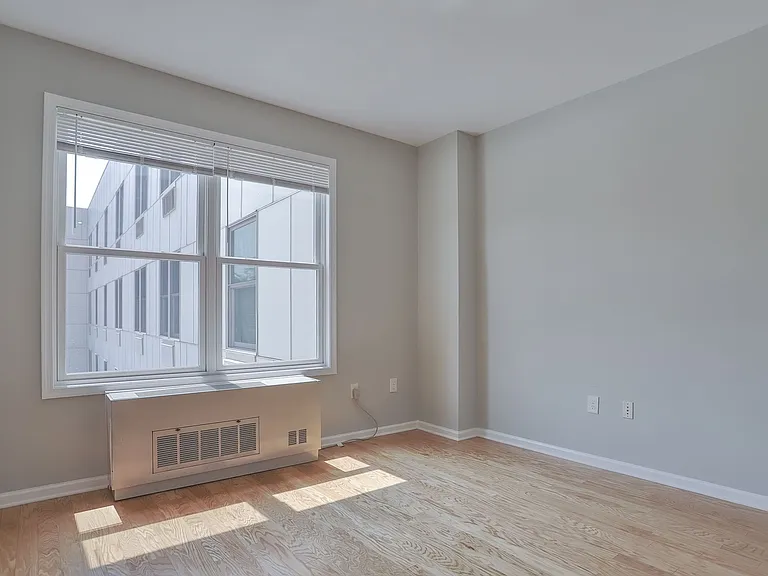76 St Paul's Avenue — Photo 18