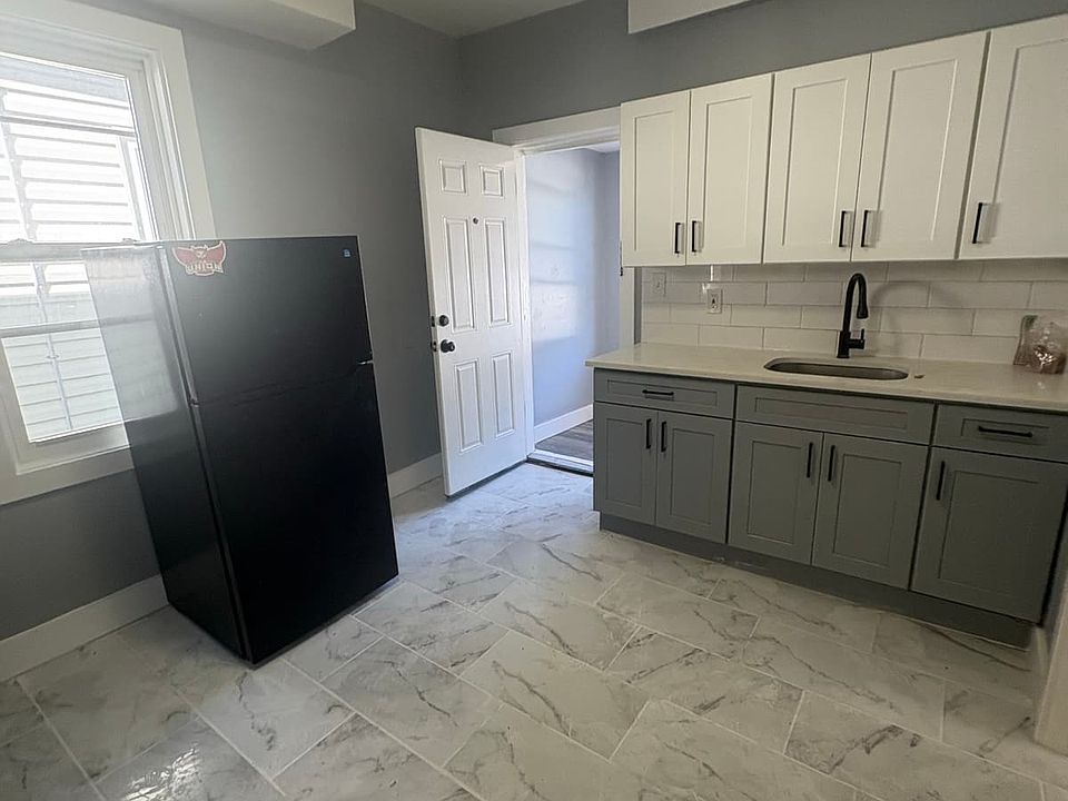 1st image of 845 Garden St Floor 2