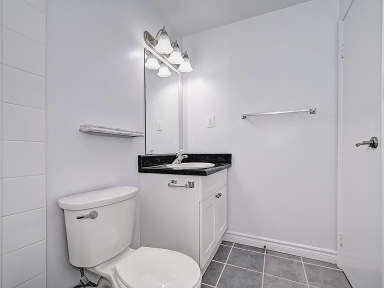 25 Brierdale Rd — Photo 9