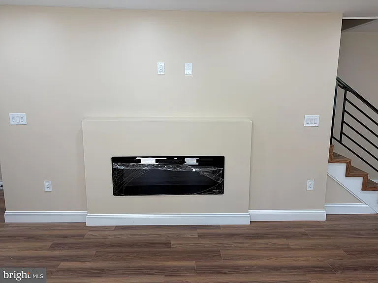2344 Hamilton Ave — Photo 13