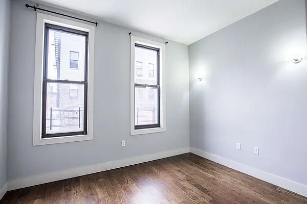 Rented by Nooklyn NYC LLC | media 18