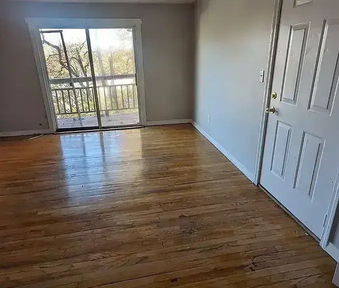 210 Burwell St #1 — Photo 10