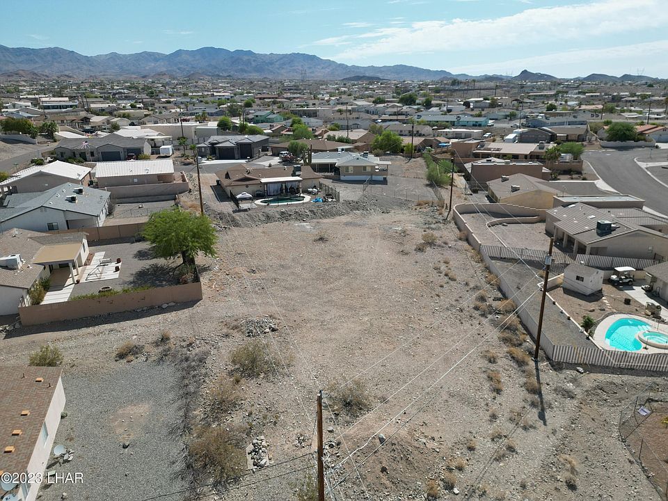 1st image of 3060 Caliente Dr