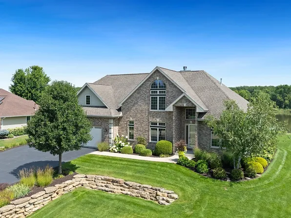 5178 E Ashelford Dr, Byron, IL 61010