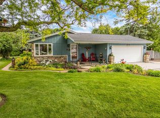 515 Van Buren Cir, Howards Grove, WI 53083