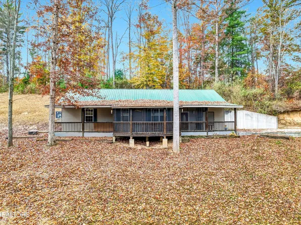 220 Hill Ave, Oneida, TN 37841
