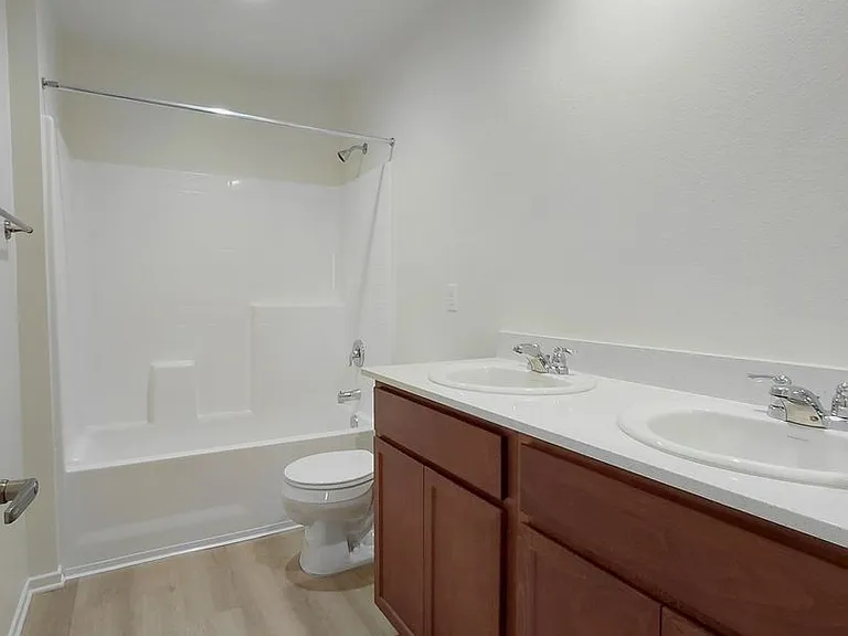 475 Palomino Ct — Photo 24