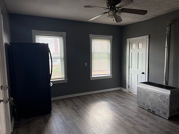 5th image of 35 Hunts Ave APT 3