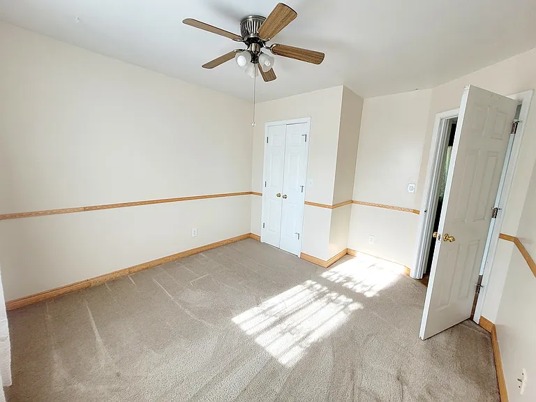 67 Berkshire Dr — Photo 17