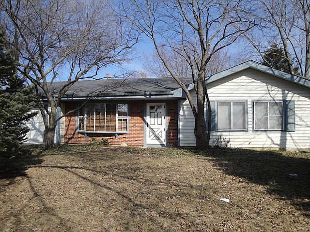 1st image of 214 Plymouth Ln