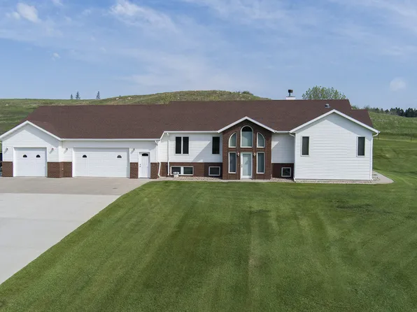 4211 Dream Catcher Pl S, Mandan, ND 58554