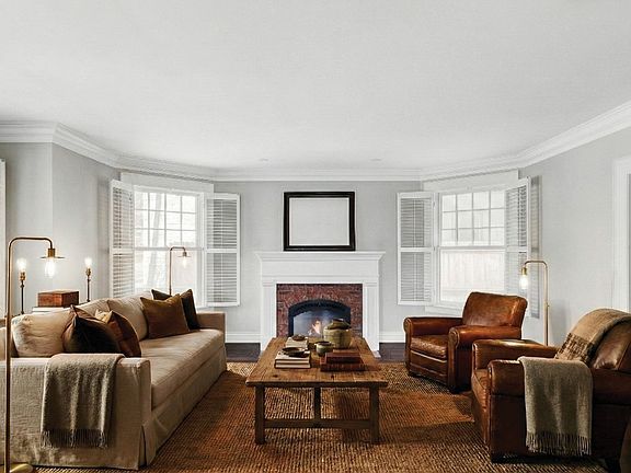 2nd image of 521 Hawthorn Ave