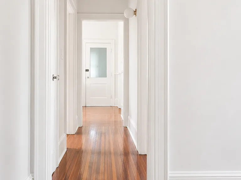 823 Columbia St #2 — Photo 3