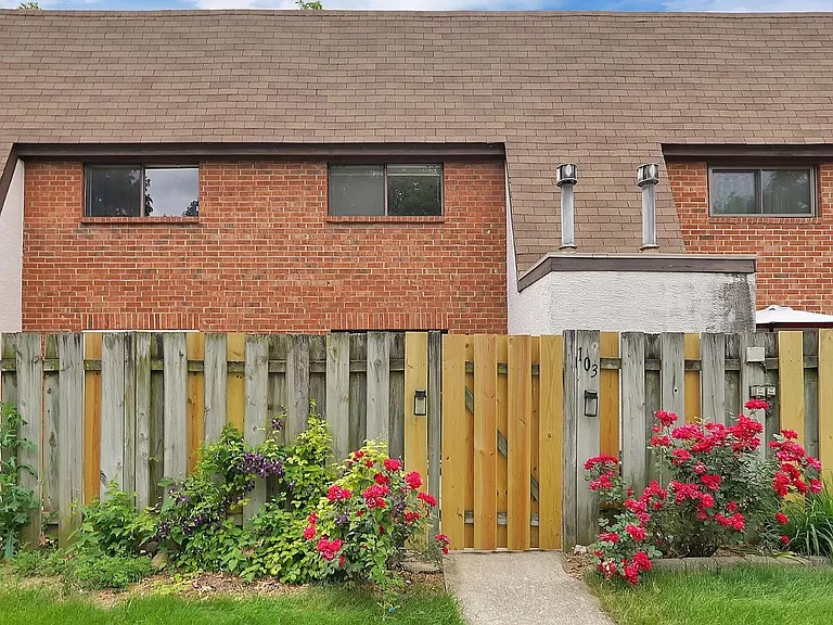 103 Lancelot Ln — Photo 20
