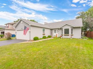 2518 Springside Dr, Crest Hill, IL 60403