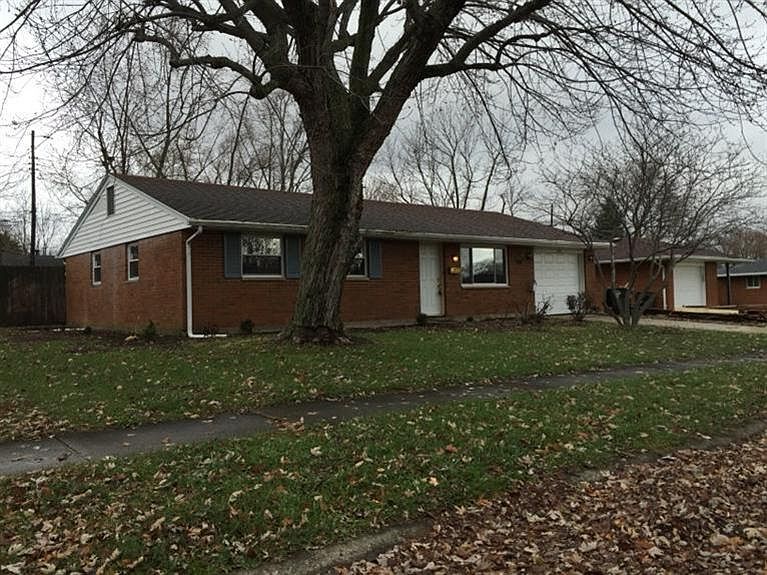 1st image of 209 Silverstone Dr
