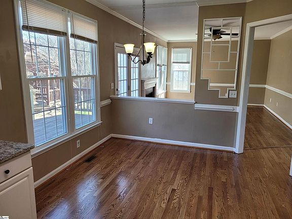 4th image of 409 S Orchard Farms Ave
