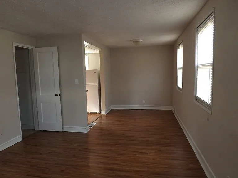 Mulberry Apartments — Photo 3