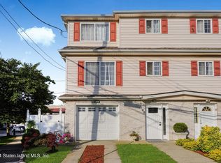 198 Arthur Ave, Staten Island, NY 10305