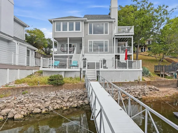2256 Breezy Acres, Osage Beach, MO 65065