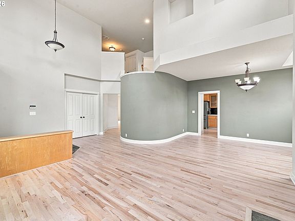 4th image of 3324 Bentley Ave