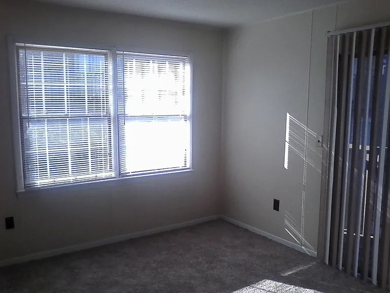 1805 King College Rd #C8 — Photo 7