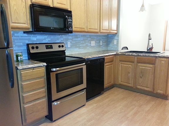 4th image of 8660 Tessman Cir N
