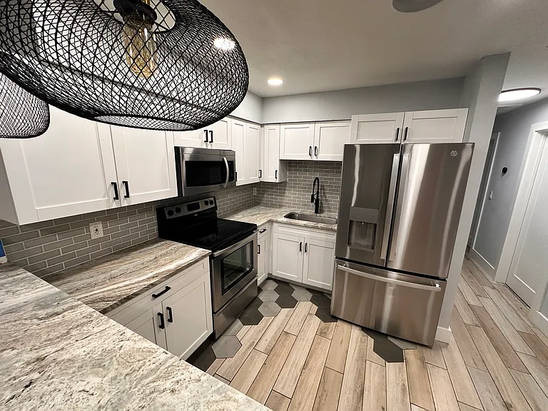 4518 W Rogers Ave — Photo 3