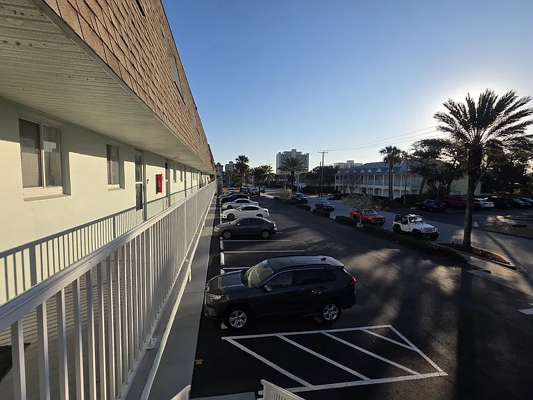 55 Vining Ct #206 — Photo 2