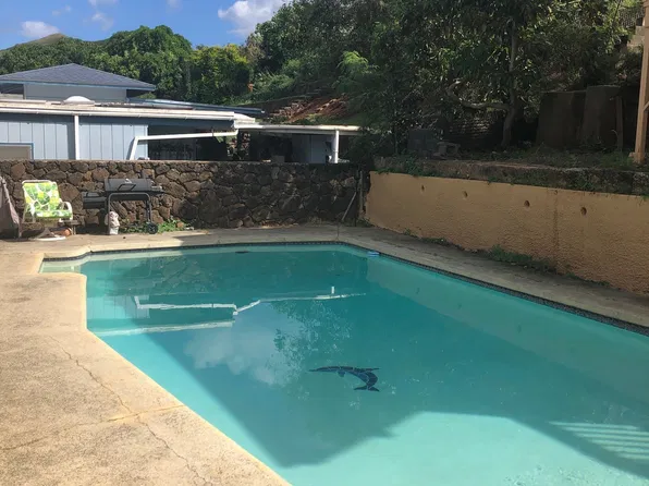 1233B Keolu Dr, Kailua, HI 96734