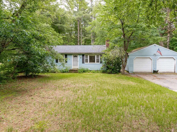 3 Molsom Circle, Litchfield, NH 03052