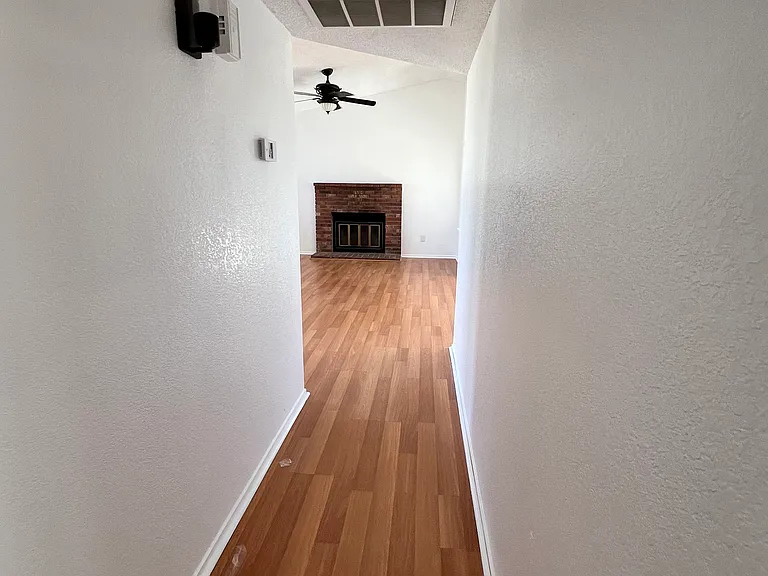 4517 Chaney Ln — Photo 12