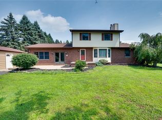 2613 Bishop Rd, Appleton, NY 14008