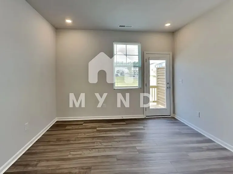 147 Sweet Lilac Way — Photo 5