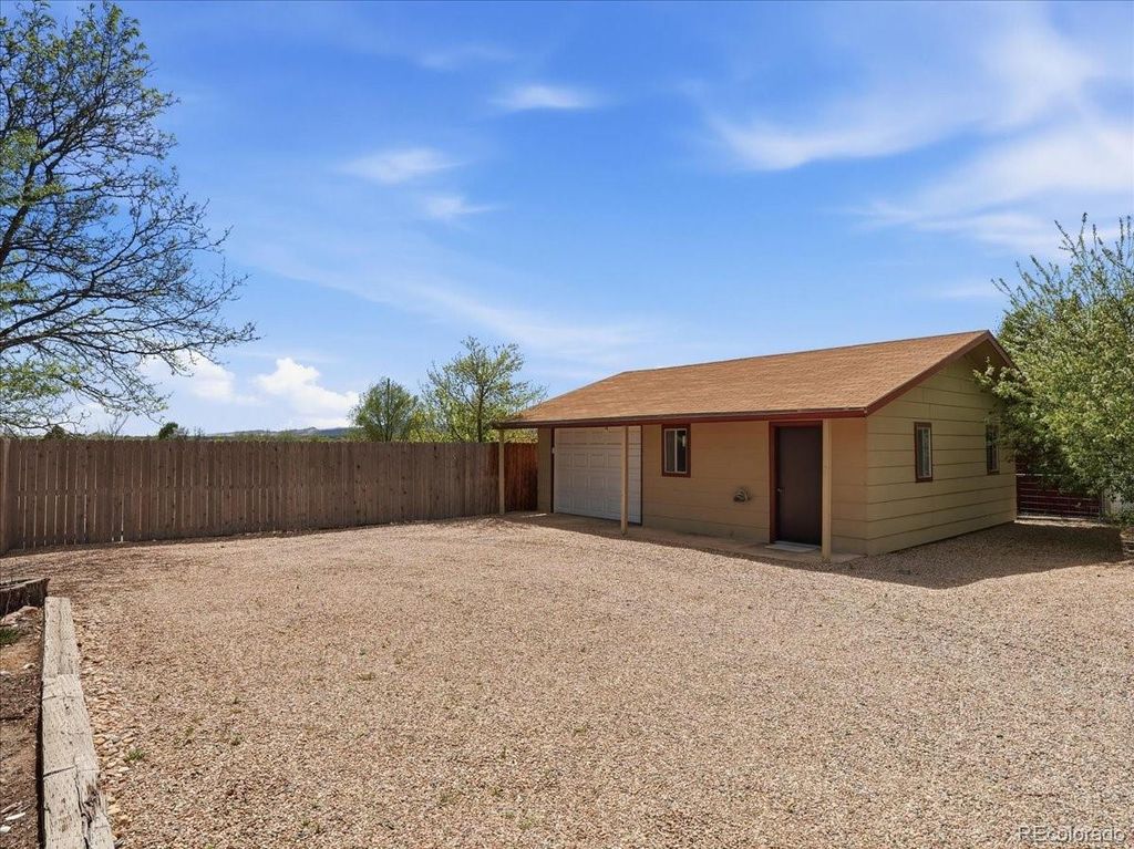 1217 N US Highway 287