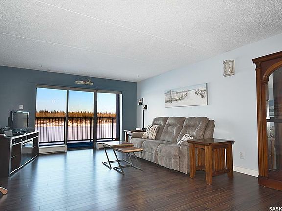 2nd image of 516 River St E #2C