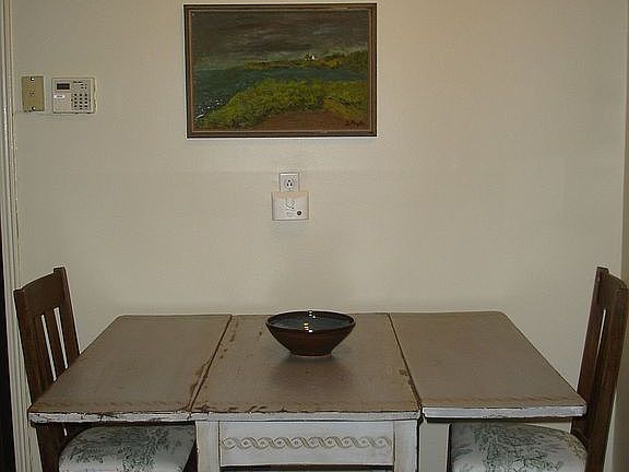 Eat in area in kitchen