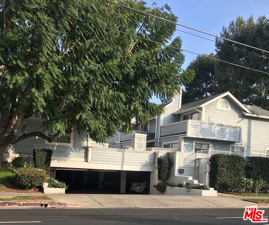 1st image of 7300 Balboa Blvd Unit D