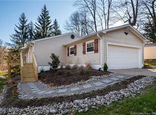 4001 Rustic Hill Ct, Floyds Knobs, IN 47119