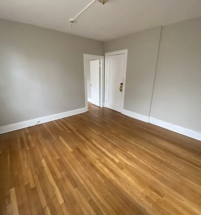 2530 Q St NW #24
