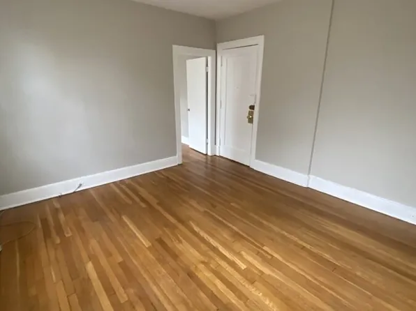 2530 Q St NW, Washington, DC