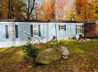 9222 E 8th St, Reed City, MI 49677