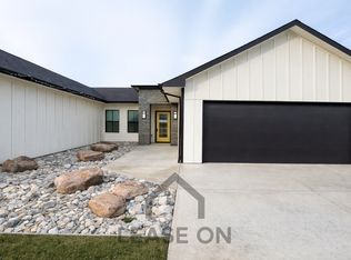 5204 S Chase Cir, Wichita, KS 67217