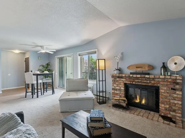 2220 Ridge Dr APT 33, Saint Louis Park, MN 55416